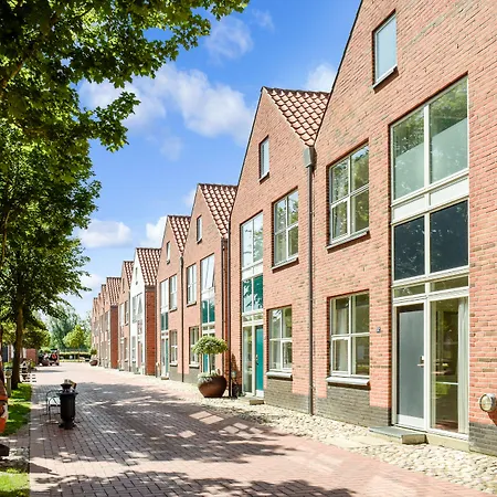 홀리데이파크 비페리 4*