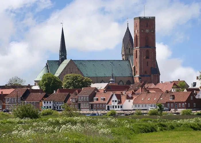 Aldeamento Turístico Byferie 4*