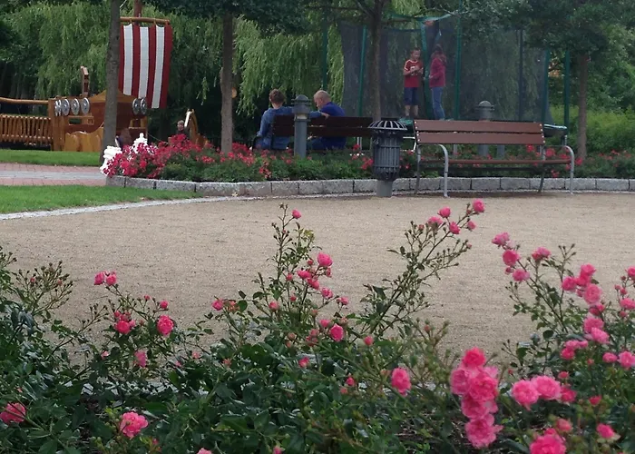 Aldeamento Turístico Byferie 4*